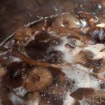 Gomba kaviár nyers mézes gombából